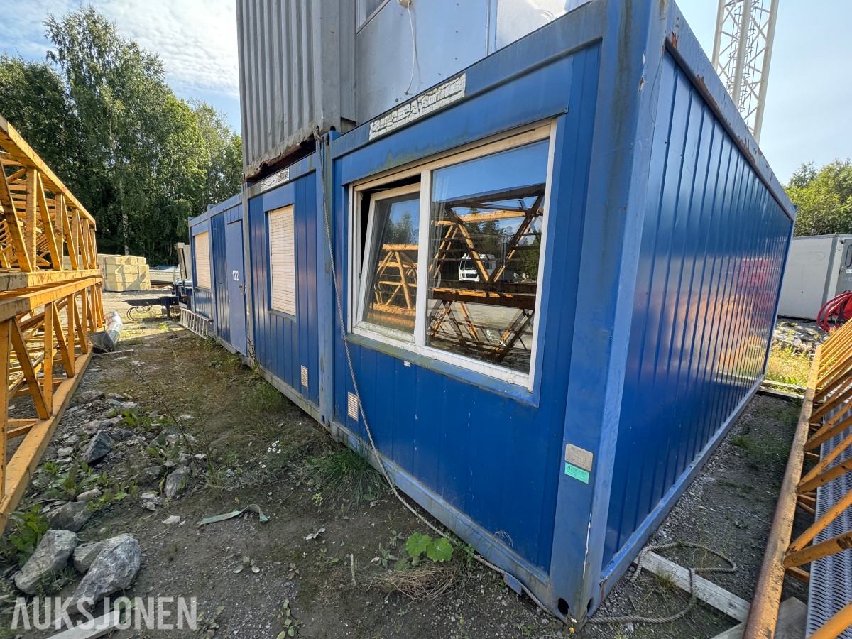 4 stålcontainere