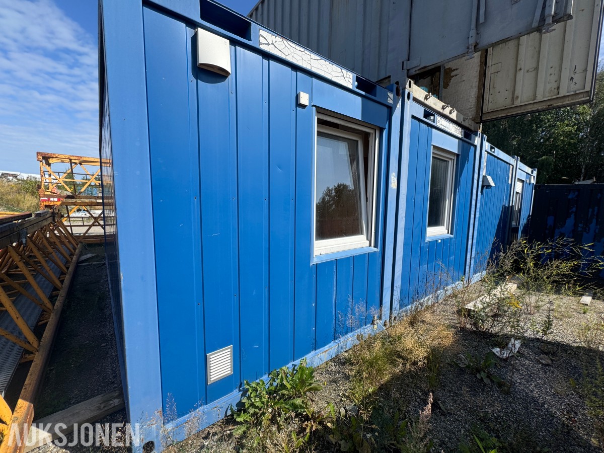 4 stålcontainere