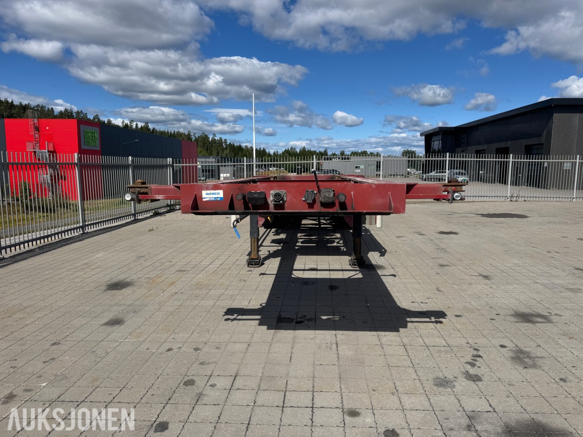 2011 Istrail RK 35/5 3-akslet containersemi for containertransport.