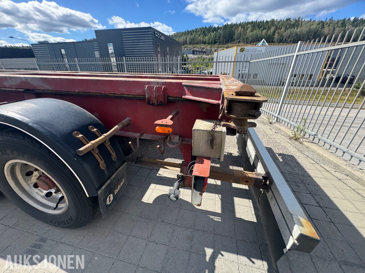 2011 Istrail RK 35/5 3-akslet containersemi for containertransport.