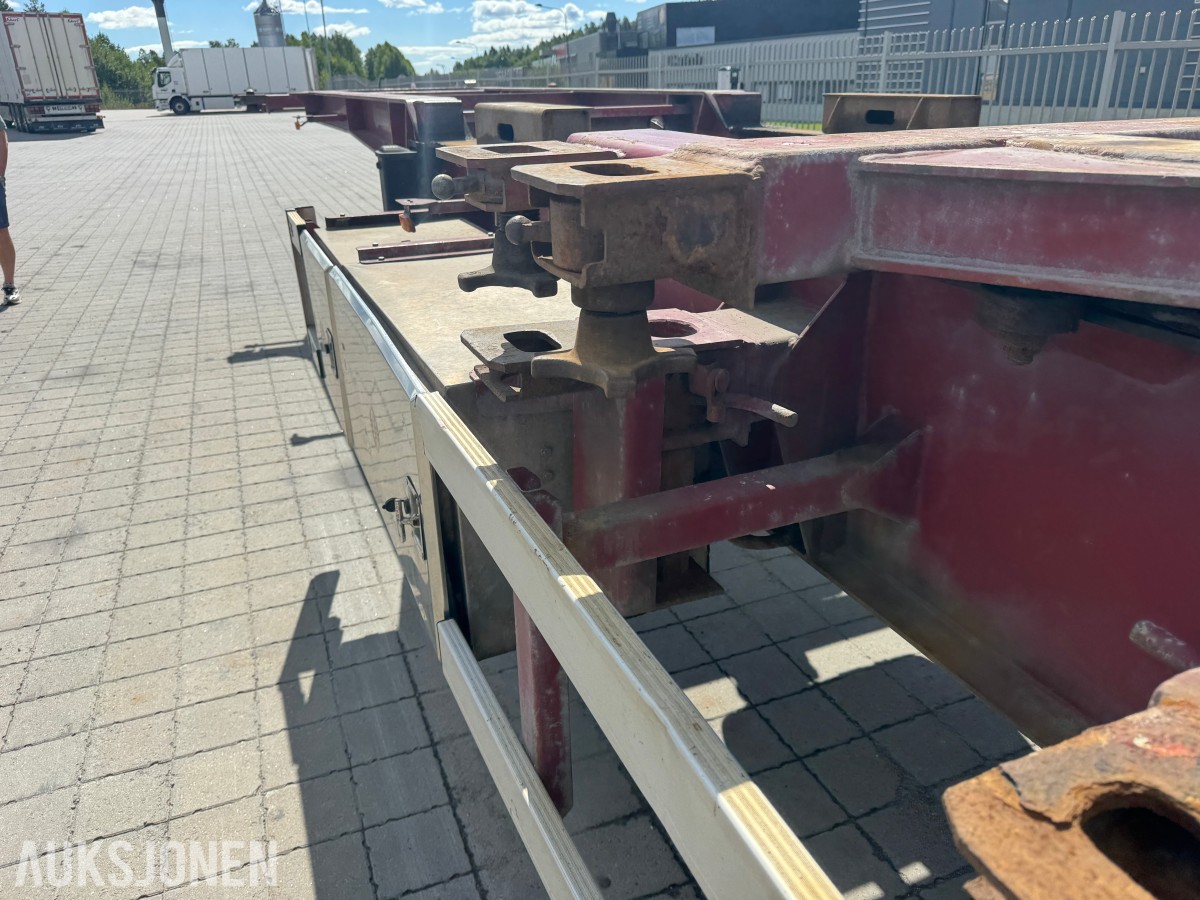 2011 Istrail RK 35/5 3-akslet containersemi for containertransport.