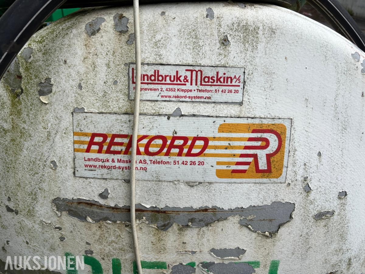 Rekord 300 liter dieseltank med pumpe – rep.objekt