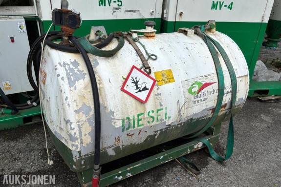 Rekord 300 liter dieseltank med pumpe – rep.objekt