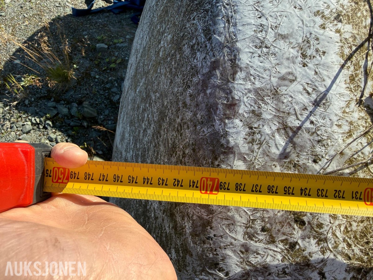 2x Glassfibertrukket ståltank Ca. 7,5 x 1,9 m