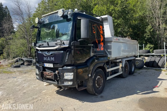 2017 MAN TGS 26.500 6x6 tippbil – brøyterigget – Istrail tipp – 500 hk – 219 374 km