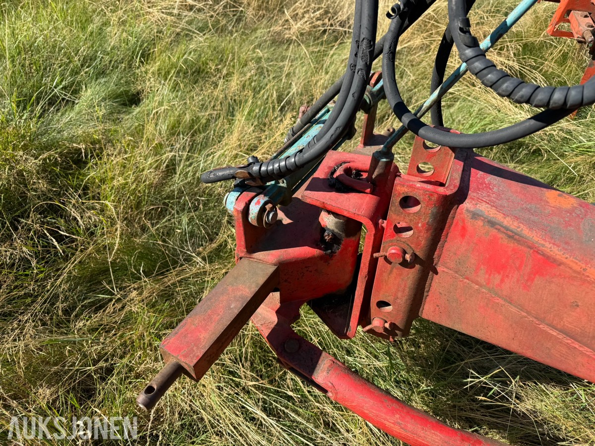 Kverneland B3 5-skjærs plog – forploger