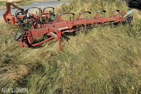 Kverneland B3 5-skjærs plog – forploger