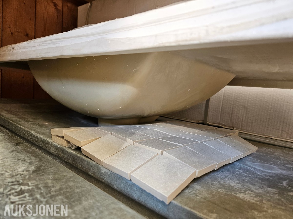 Servant hvit benkeplate 100 x 46 cm