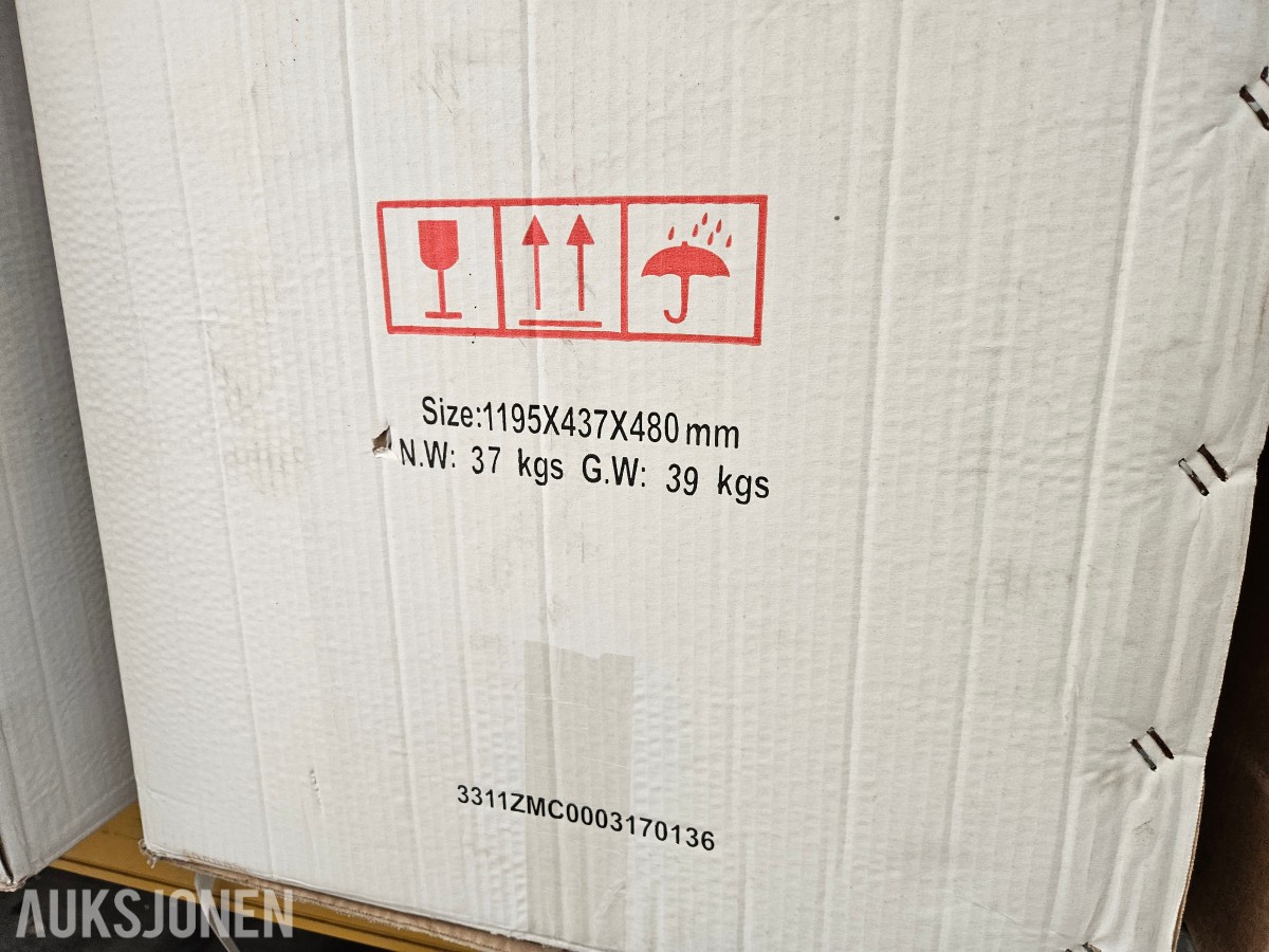 Baderomsutstyr - dusjkabinettdeler - servantskap - aluminiumsprofiler og glass