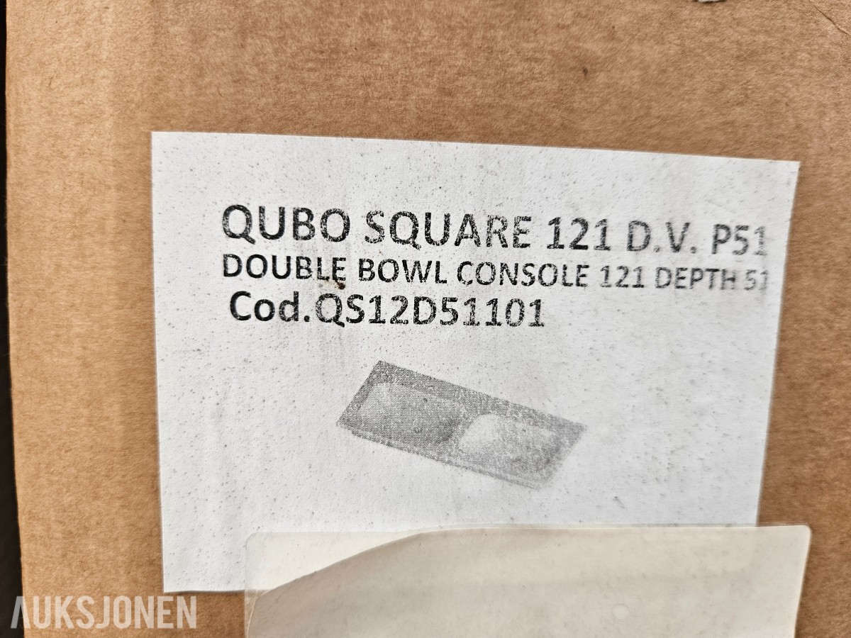 Baderomsutstyr - dusjkabinettdeler - servantskap - aluminiumsprofiler og glass