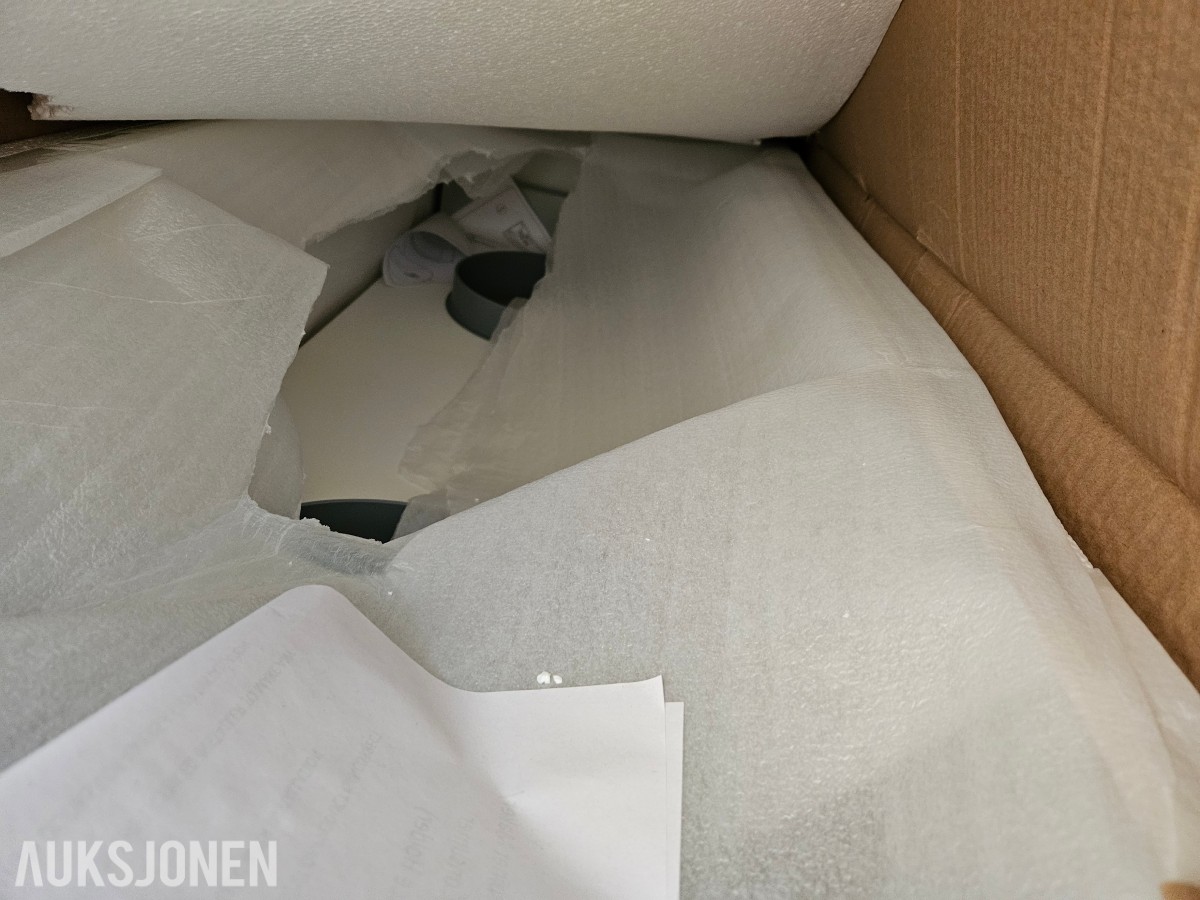 Baderomsutstyr - dusjkabinettdeler - servantskap - aluminiumsprofiler og glass