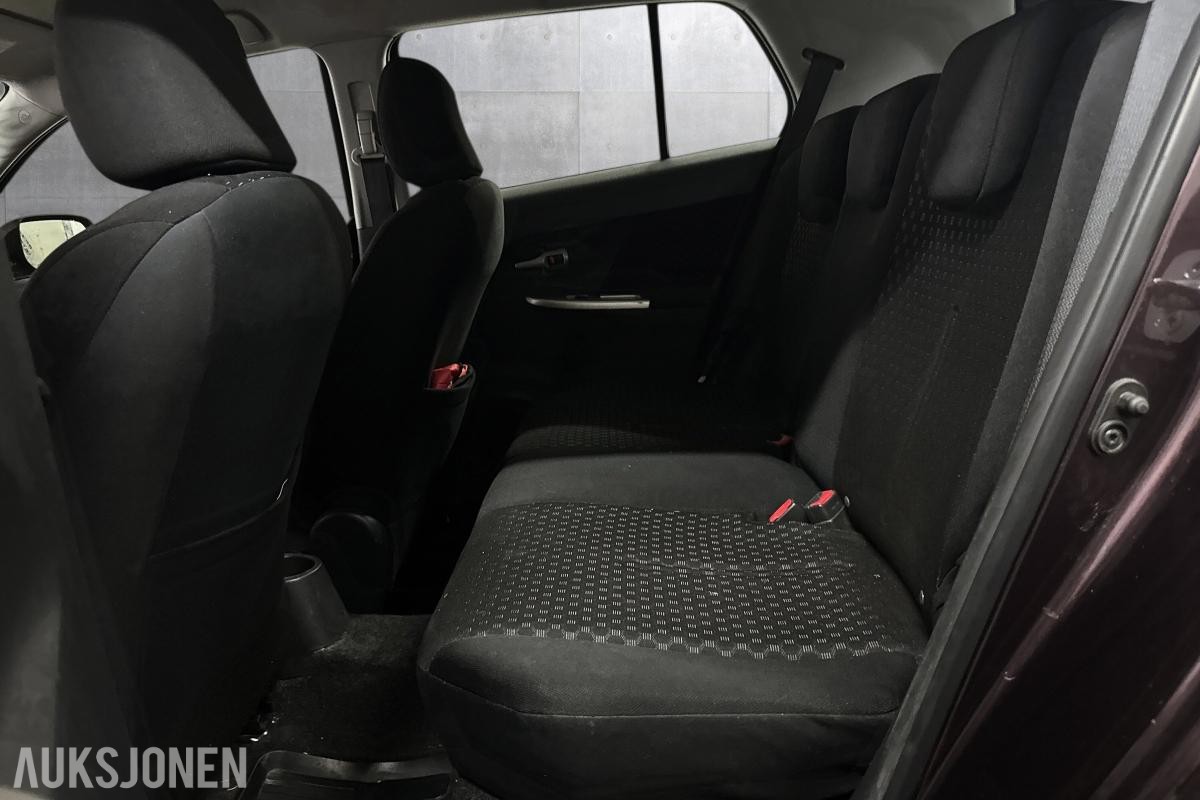2011 Toyota Urban Cruiser 90 HK DIESEL 4WD HENGERFESTE