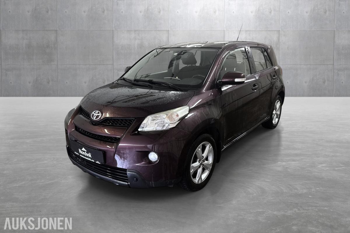 2011 Toyota Urban Cruiser 90 HK DIESEL 4WD HENGERFESTE