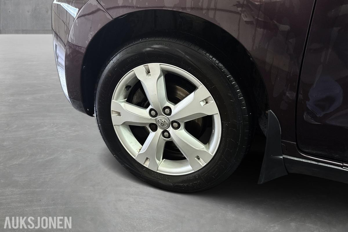2011 Toyota Urban Cruiser 90 HK DIESEL 4WD HENGERFESTE