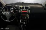 2011 Toyota Urban Cruiser 90 HK DIESEL 4WD HENGERFESTE 