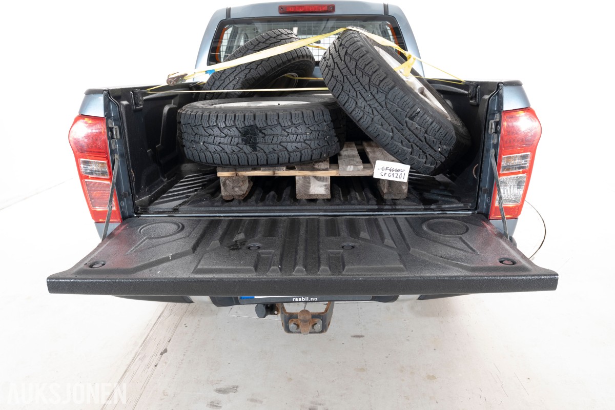 2013 Isuzu D-MAX 2.5-163 D 4WD - Dobbel Cab