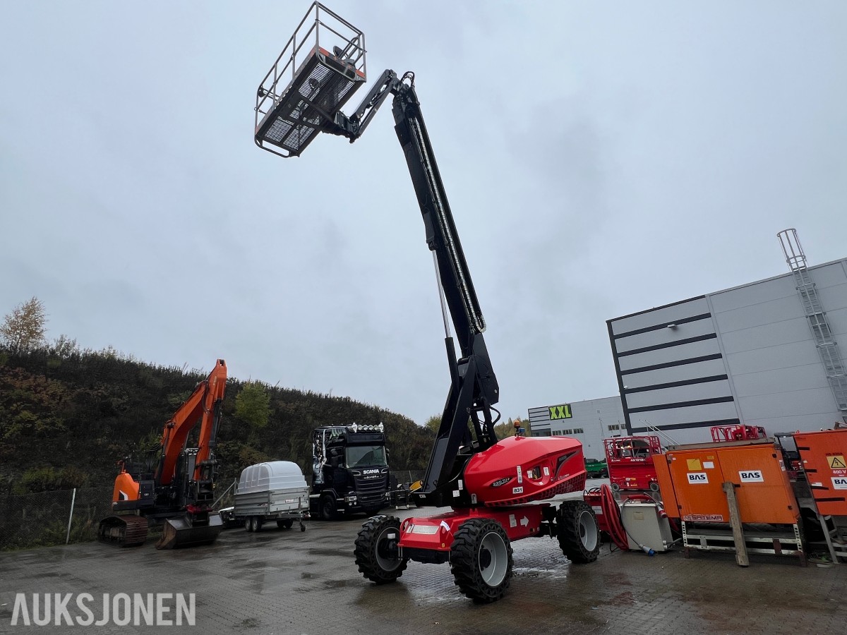 2022 Manitou Lift 220 TJ+