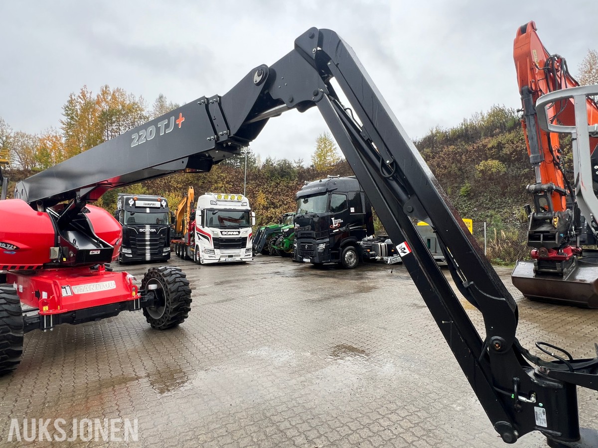 2022 Manitou Lift 220 TJ+