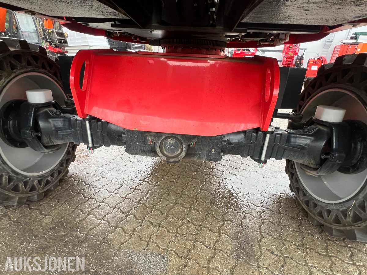 2022 Manitou Lift 220 TJ+