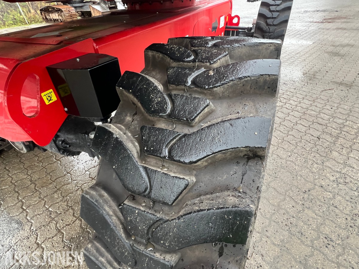 2022 Manitou Lift 220 TJ+