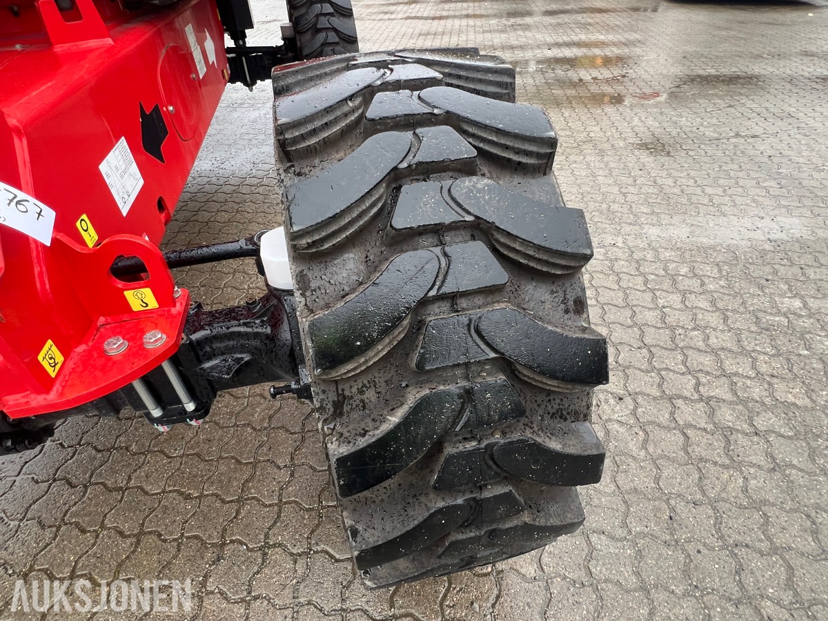 2022 Manitou Lift 220 TJ+