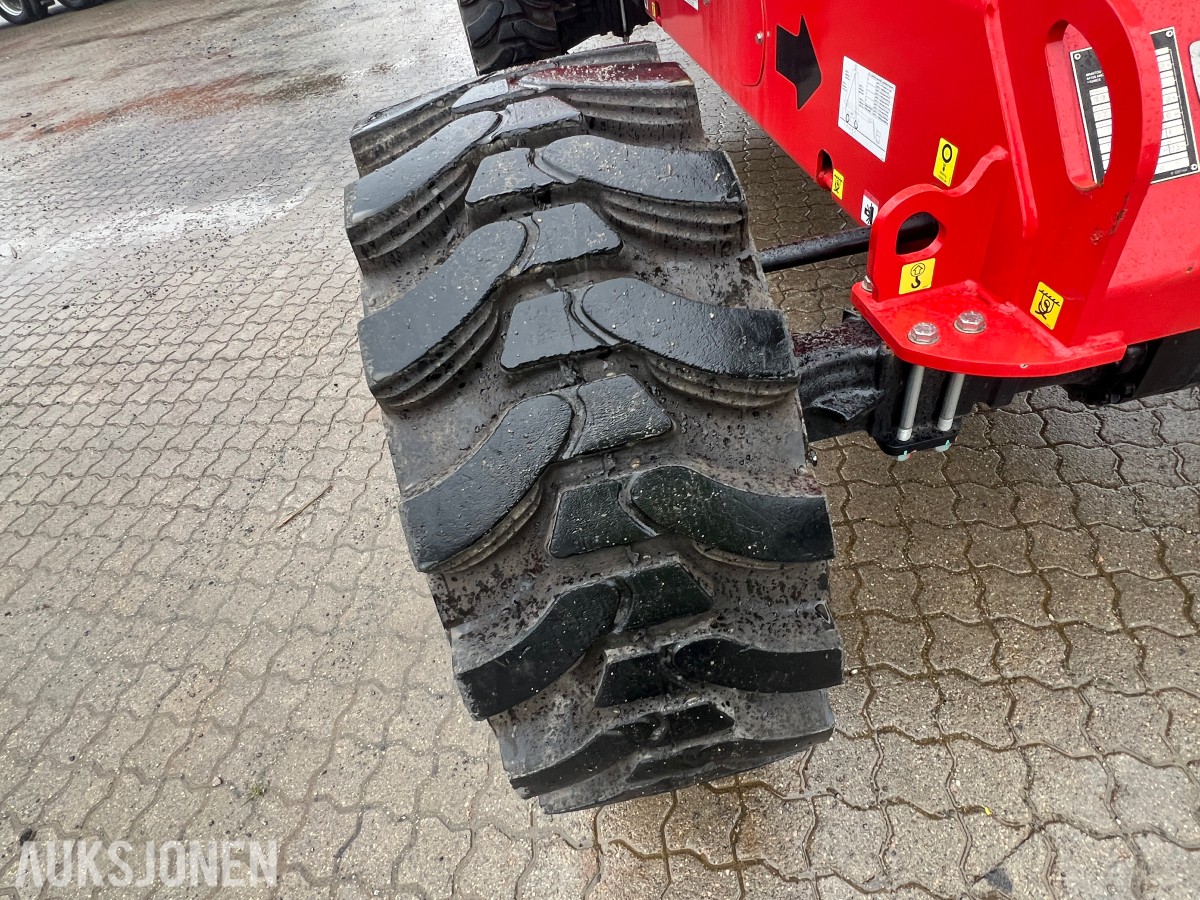 2022 Manitou Lift 220 TJ+
