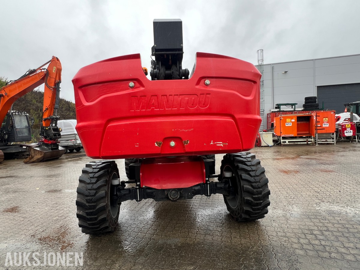2022 Manitou Lift 220 TJ+