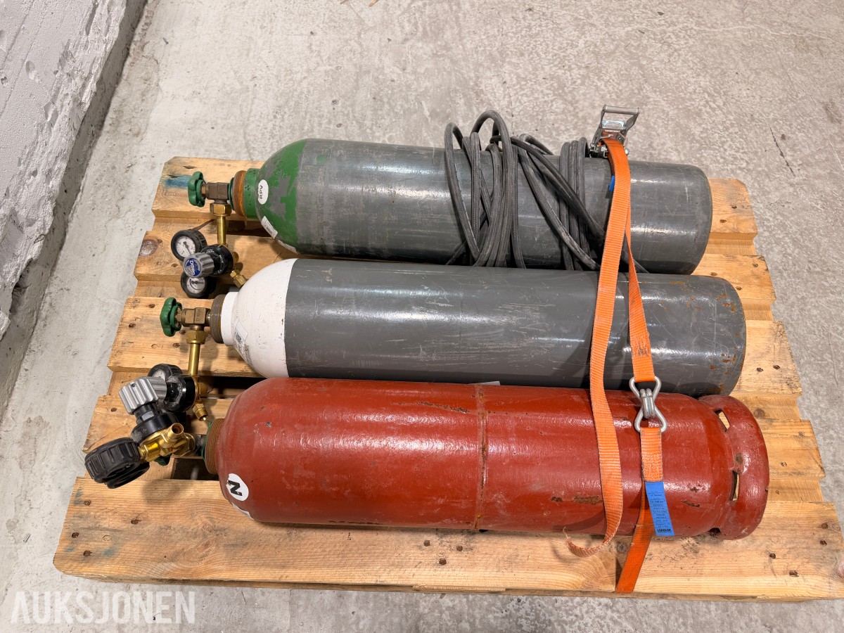 Gassinnhold - acetylen, oksygen og argon 4.8