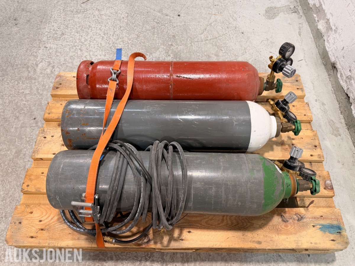 Gassinnhold - acetylen, oksygen og argon 4.8