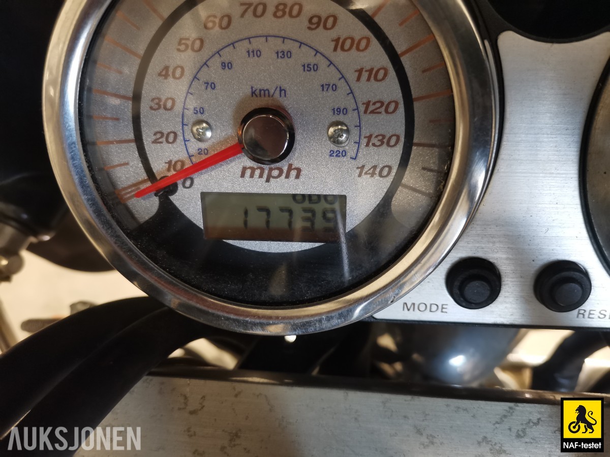 2002 Kawasaki VULCAN 1500 MEAN STR