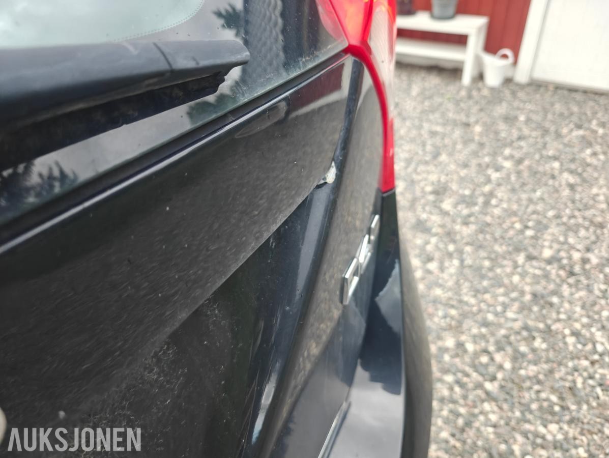 2018 Volvo V60, V60 2.4-220 D AWD, 208186km