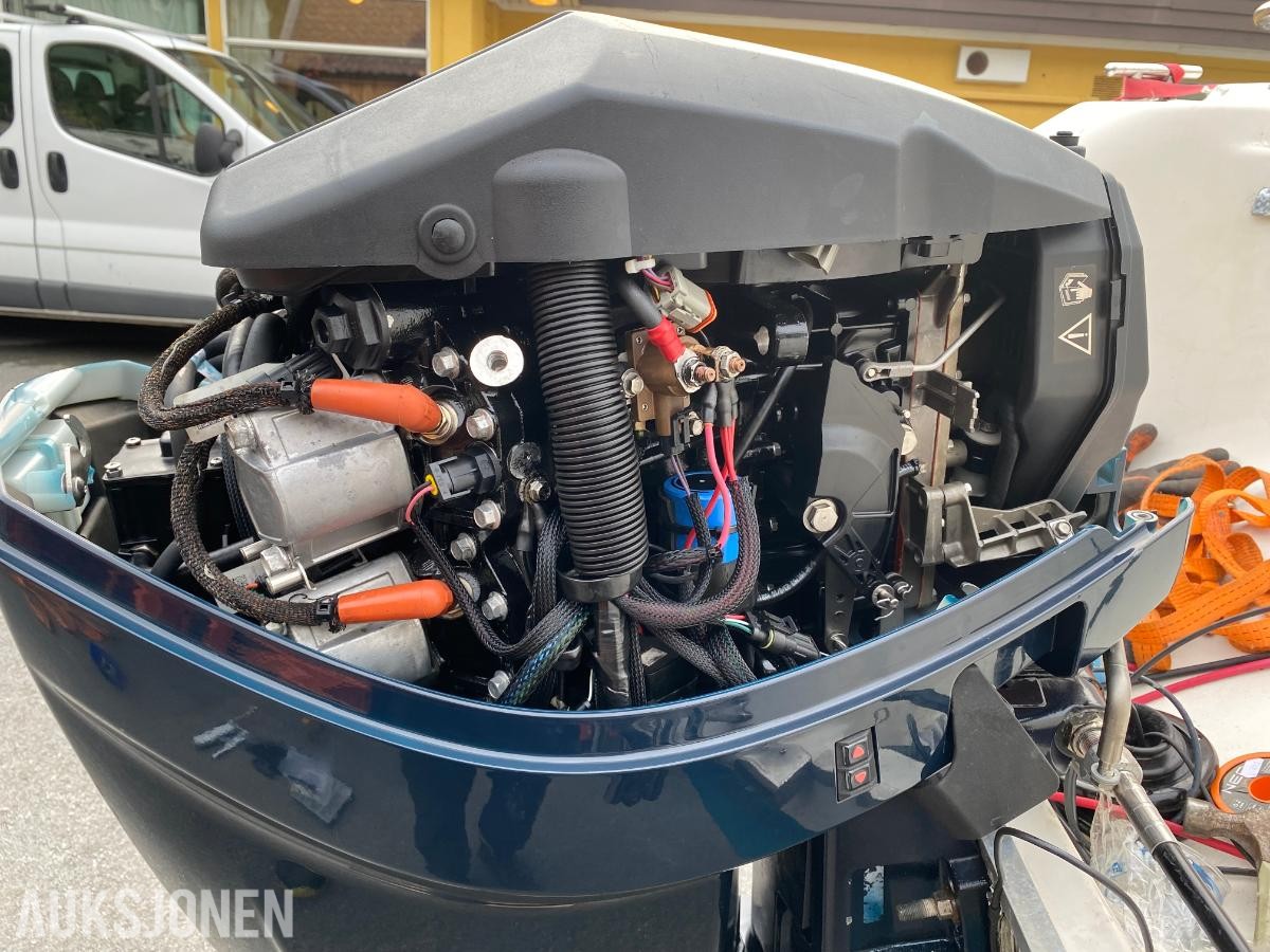 Yamarin 5910 med Evinrude E-Tec 115 2008 mod. og båthenger