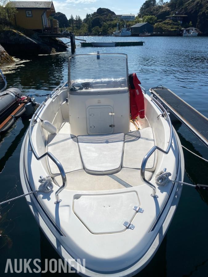 Yamarin 5910 med Evinrude E-Tec 115 2008 mod. og båthenger