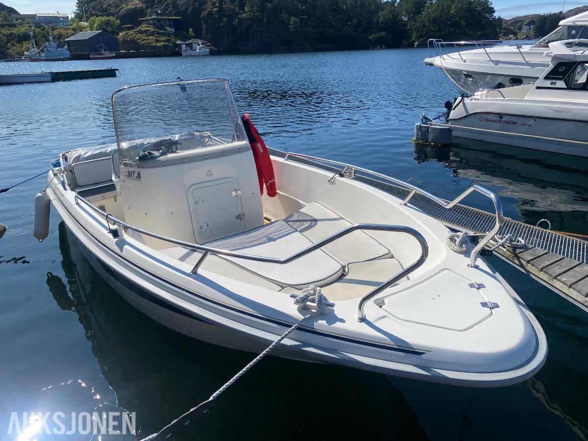 Yamarin 5910 med Evinrude E-Tec 115 2008 mod. og båthenger