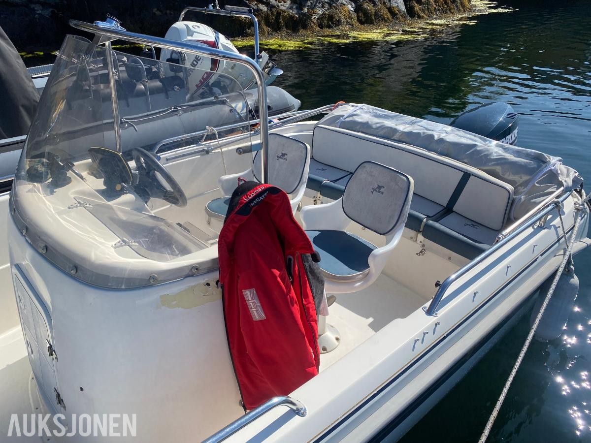 Yamarin 5910 med Evinrude E-Tec 115 2008 mod. og båthenger