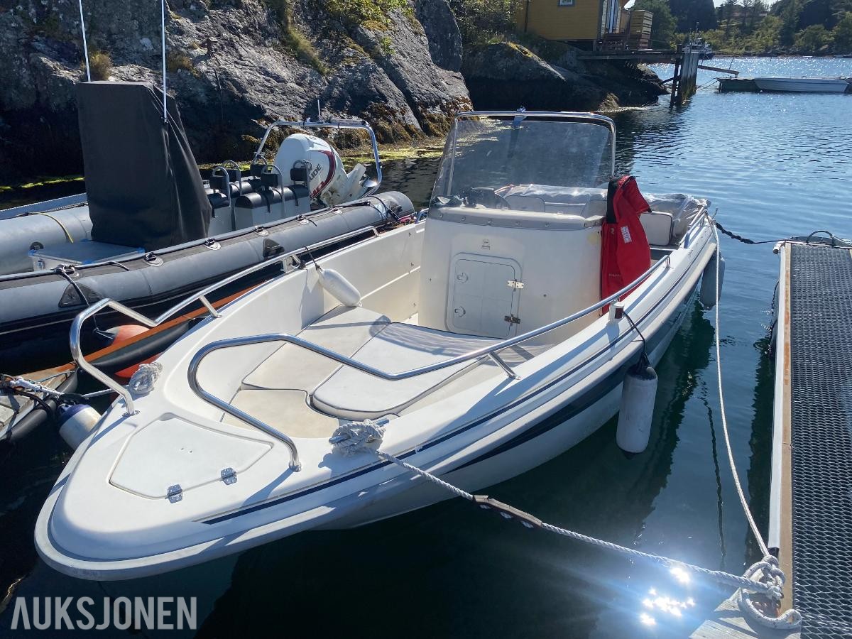 Yamarin 5910 med Evinrude E-Tec 115 2008 mod. og båthenger