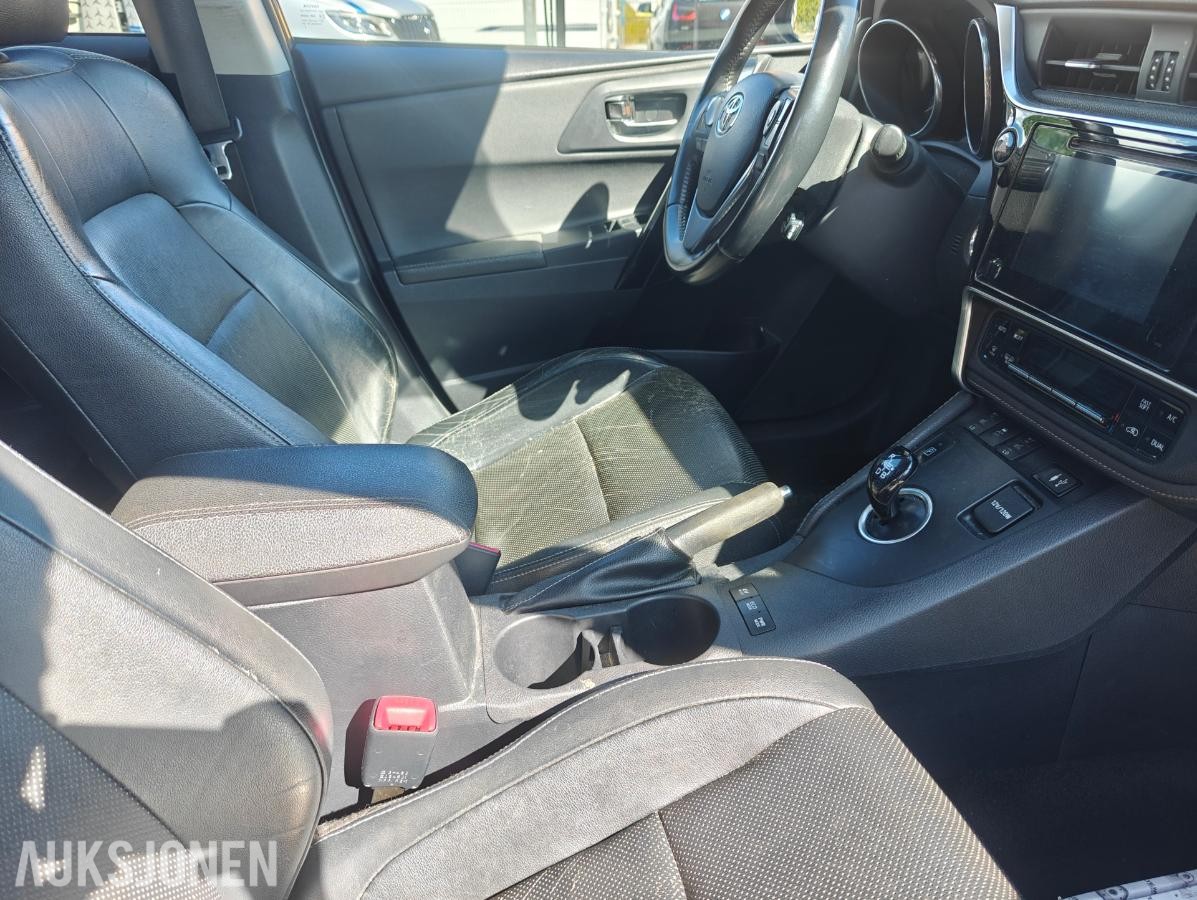 2016 Toyota Auris 1.8-99 - Eu-godkjent til 02/27 - Km: 173777