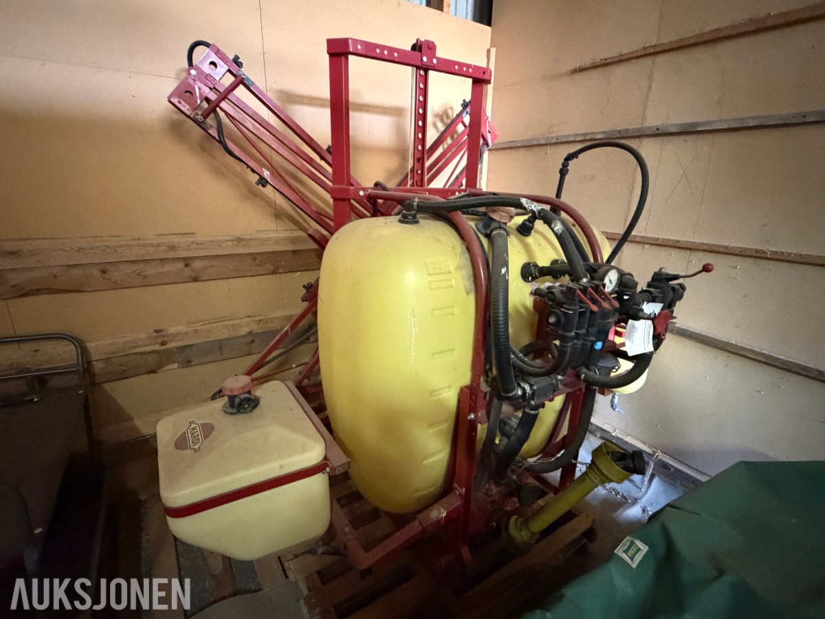 Hardi Åkersprøyte 600l m/sammenleggbar bom