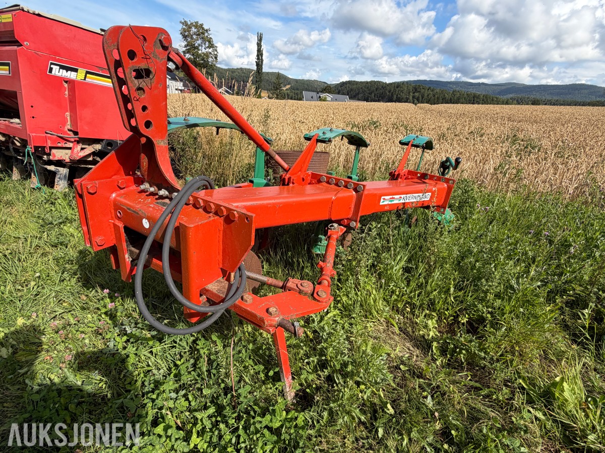 Kverneland MOD. A3 3-skjærs plog med hydraulisk sideregulering