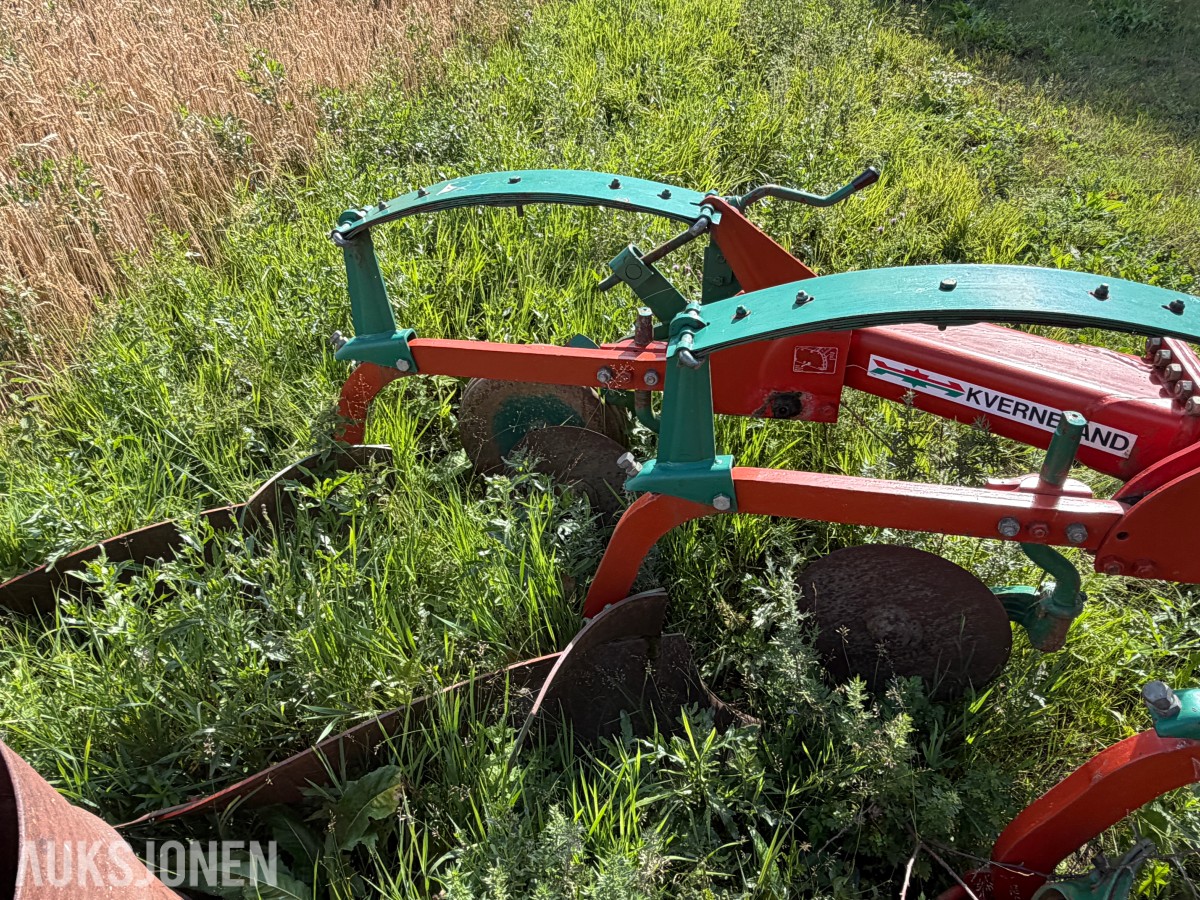 Kverneland MOD. A3 3-skjærs plog med hydraulisk sideregulering