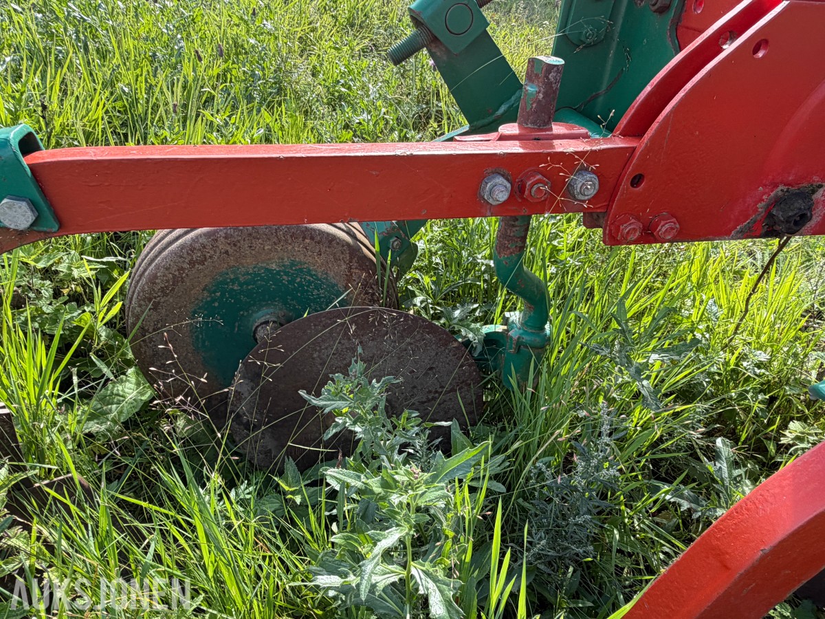 Kverneland MOD. A3 3-skjærs plog med hydraulisk sideregulering