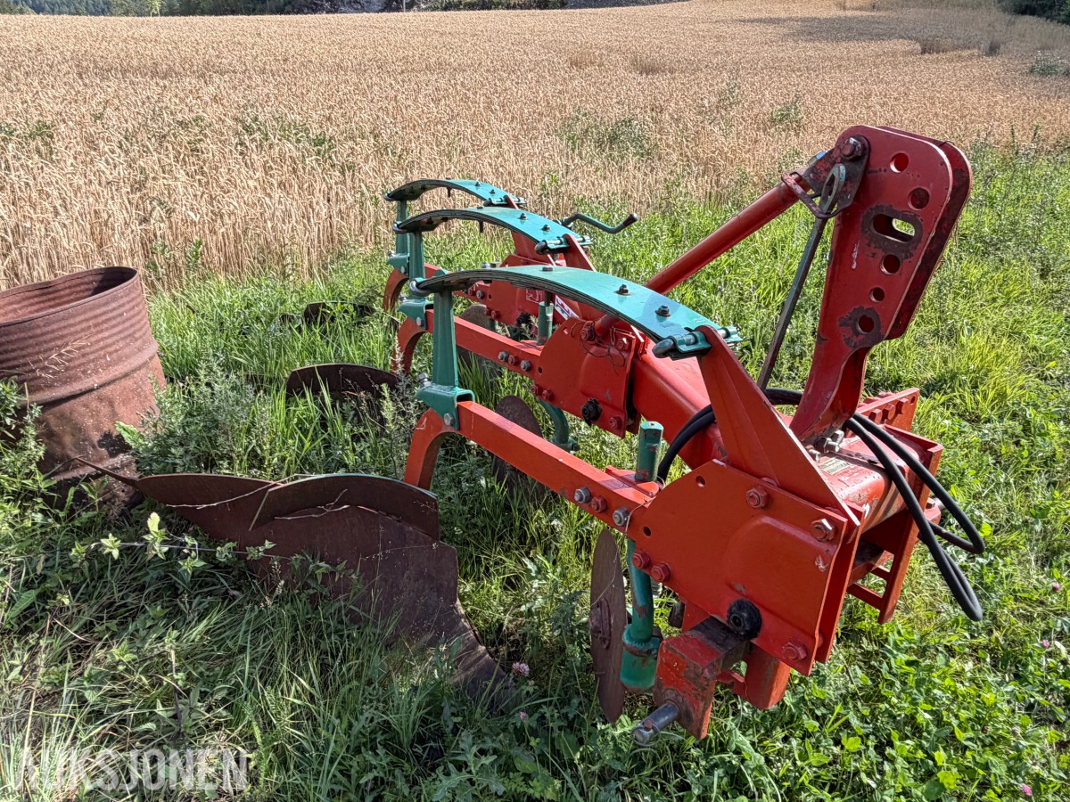 Kverneland MOD. A3 3-skjærs plog med hydraulisk sideregulering