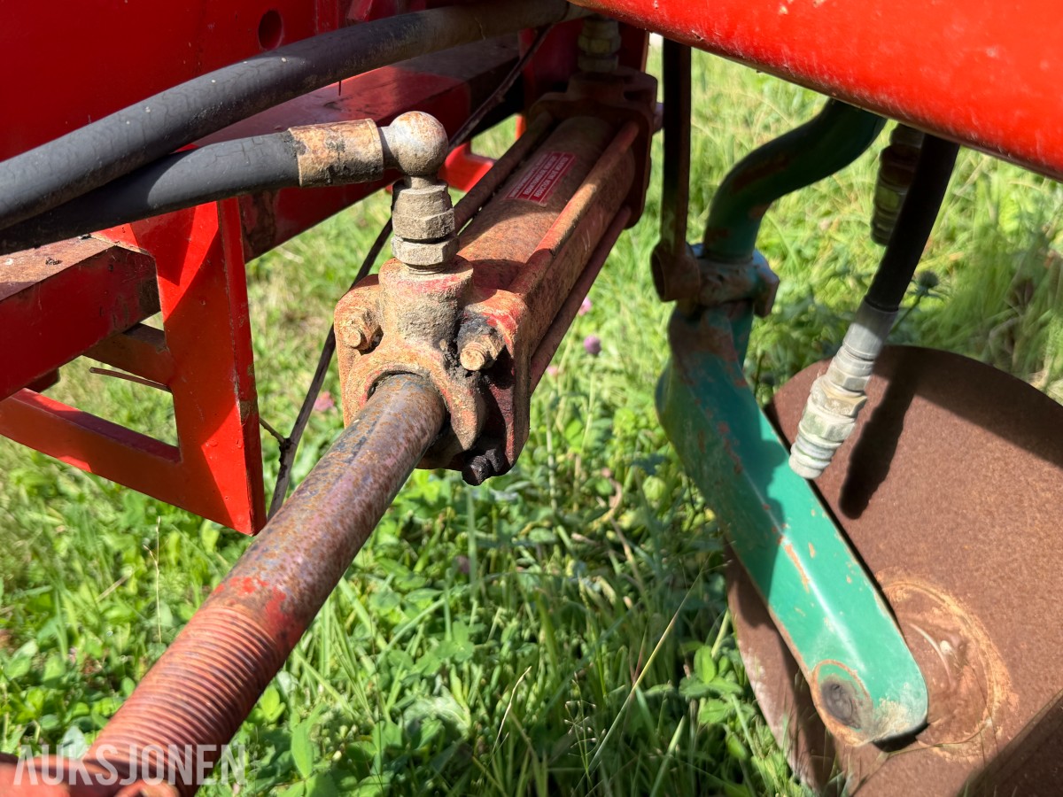 Kverneland MOD. A3 3-skjærs plog med hydraulisk sideregulering