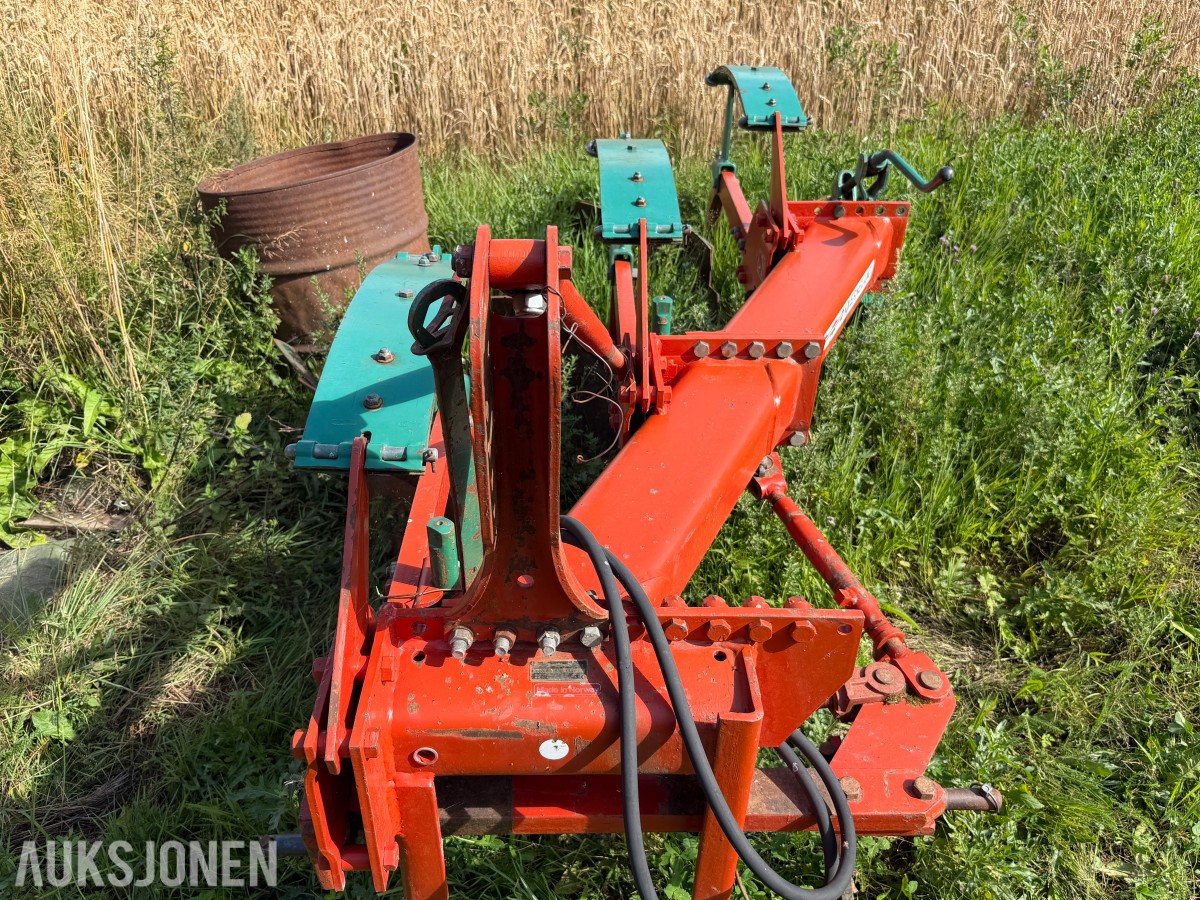 Kverneland MOD. A3 3-skjærs plog med hydraulisk sideregulering