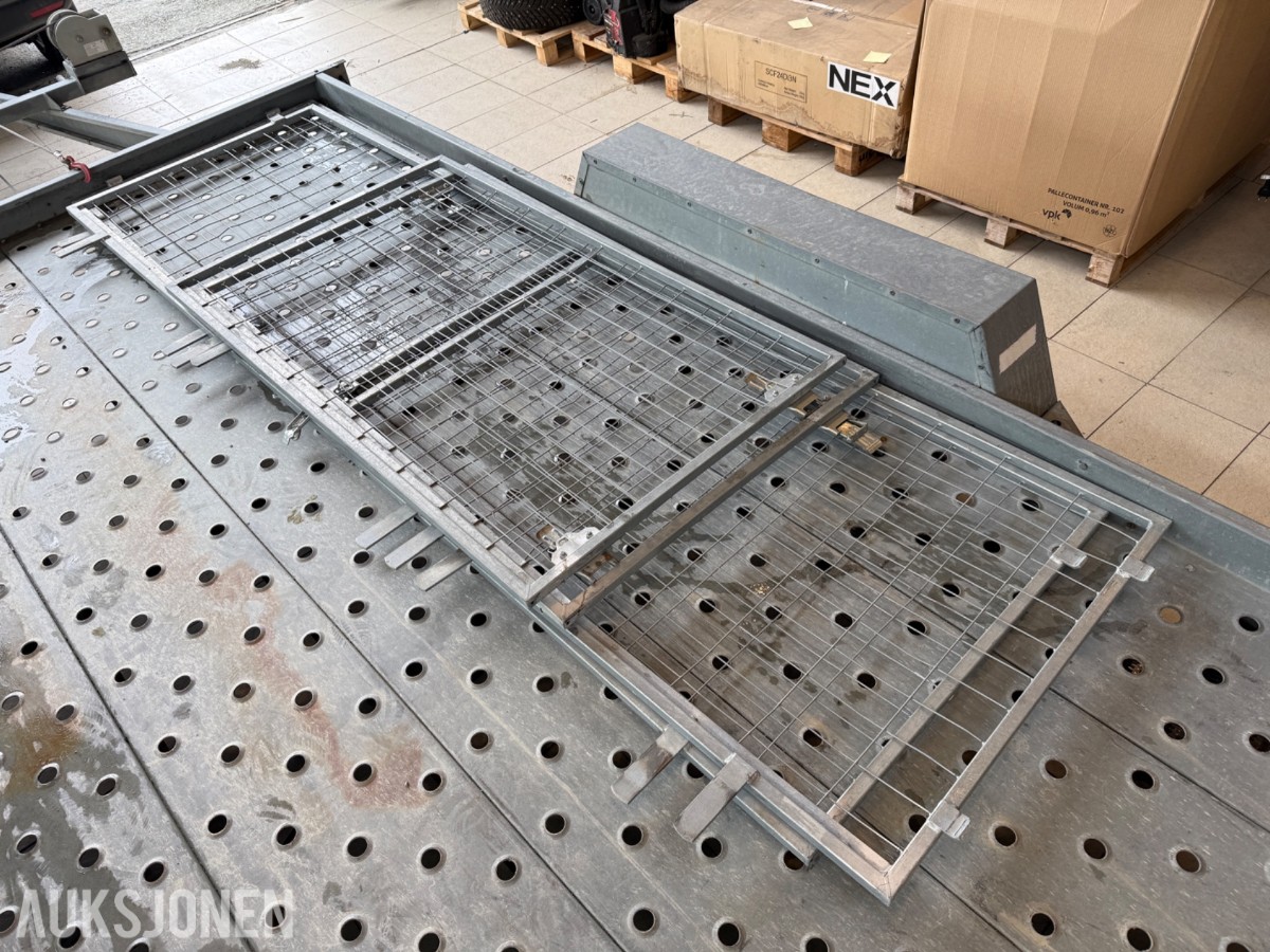 Hengergrinder og Krause aluminiumstige – selges samlet
