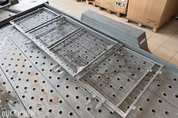 Hengergrinder og Krause aluminiumstige – selges samlet