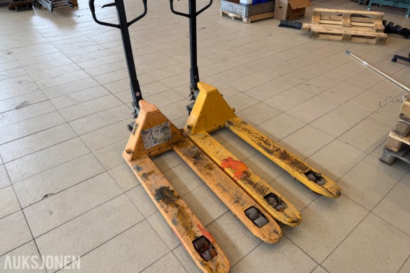 2 stk. jekketraller – kapasitet 2 500 kg