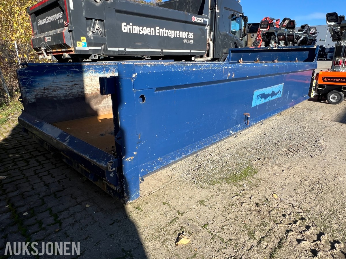 2022 6m Krokkasse dumperkasse m/hydraulisk strølem