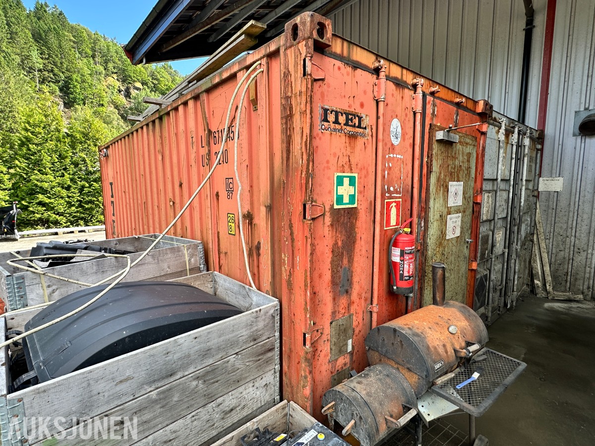 20 fots lagercontainer med innredning, belysning og gangdør