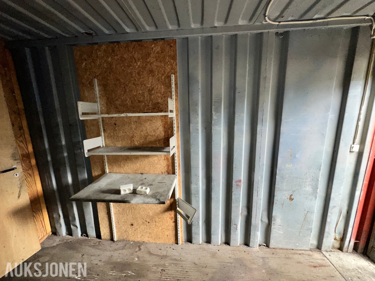 20 fots lagercontainer med innredning, belysning og gangdør